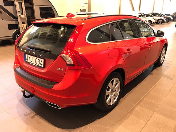 Volvo V60 3 of 5