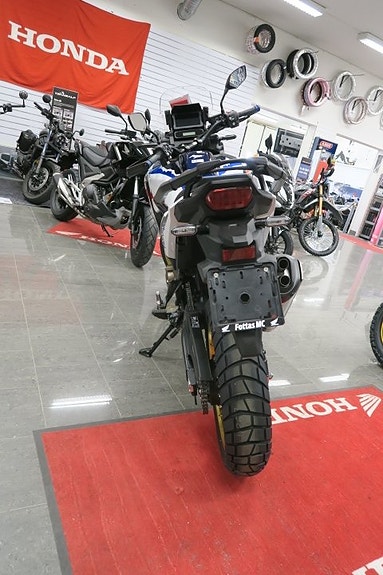 Honda CRF1100D Africa Twin DCT 3 of 5