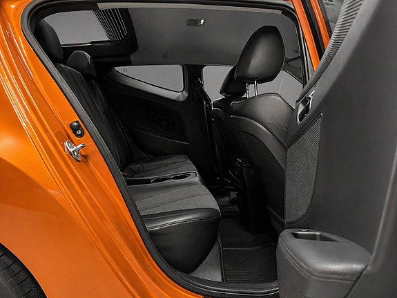 Hyundai Veloster 17 of 18