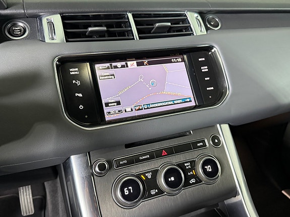 Land Rover Range Rover Sport 14 of 17