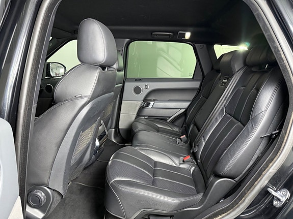 Land Rover Range Rover Sport 11 of 17
