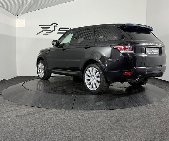 Land Rover Range Rover Sport 7 of 17