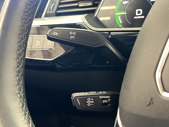Audi Q8 30 of 30
