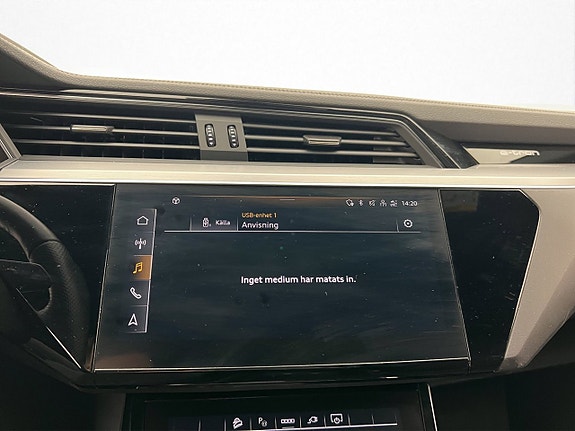 Audi Q8 21 of 30