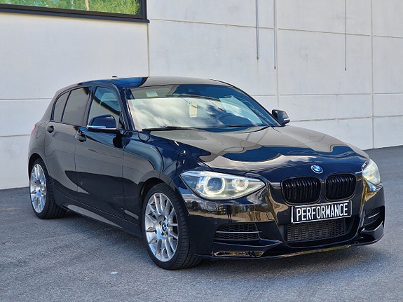 BMW M135i 4 of 5