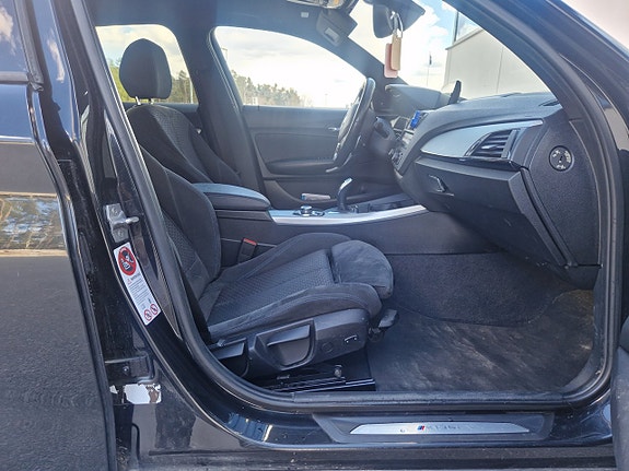 BMW M135i 8 of 19