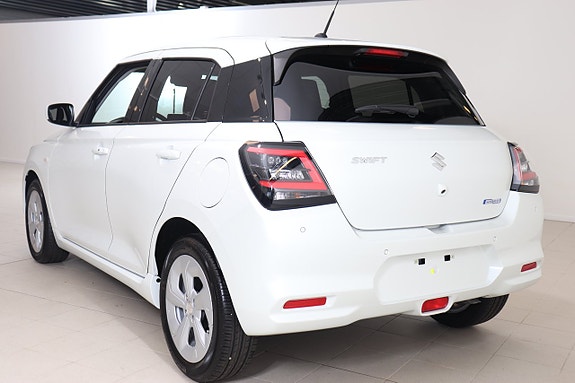 Suzuki Swift 15 of 15