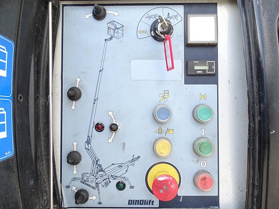 Dino 180XT Skylift 8 of 8