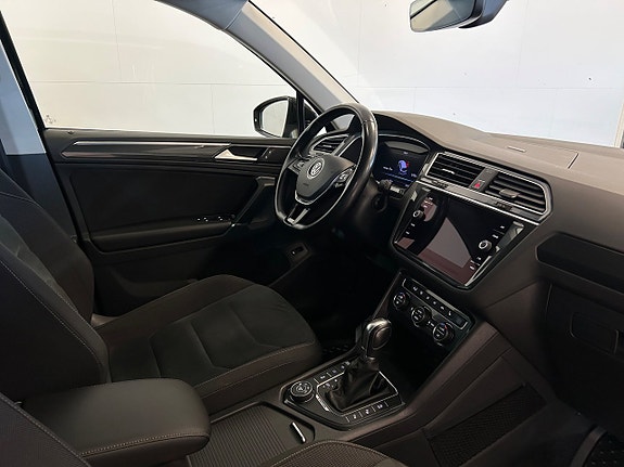 Volkswagen Tiguan 4 of 17