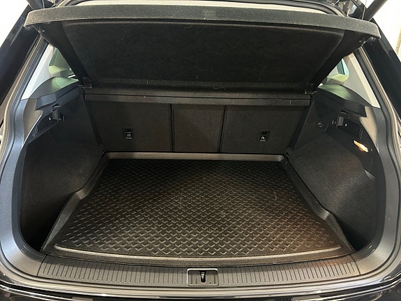 Volkswagen Tiguan 9 of 17
