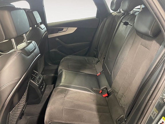 Audi A4 14 of 26
