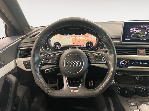 Audi A4 13 of 26