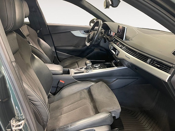 Audi A4 15 of 26