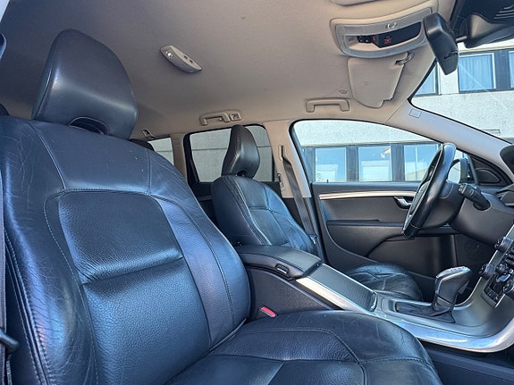 Volvo V70 9 of 13