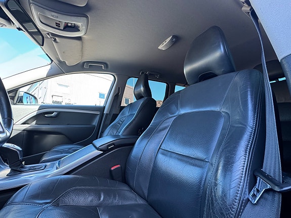 Volvo V70 3 of 13