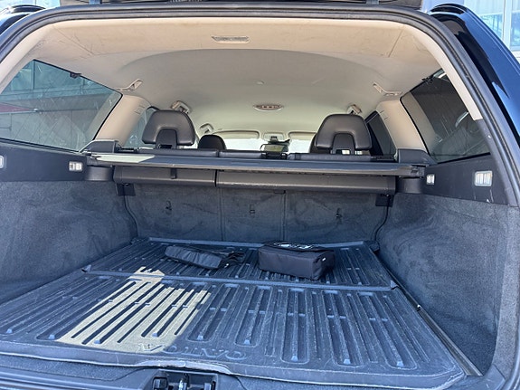 Volvo V70 13 of 13