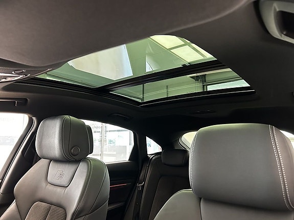 Audi e-tron Sportback 4 of 16