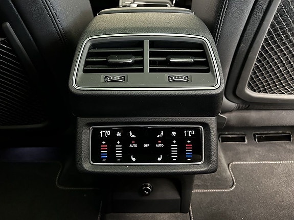 Audi e-tron Sportback 8 of 16