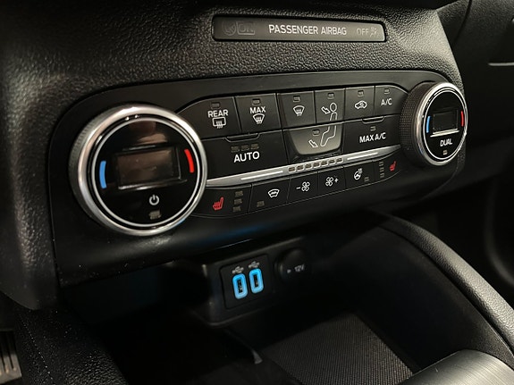 Ford Kuga 16 of 24