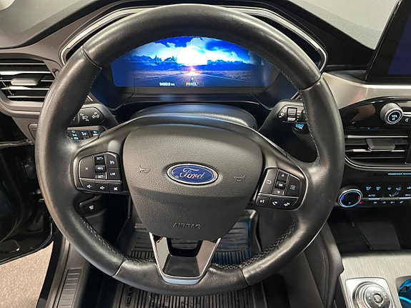 Ford Kuga 14 of 24