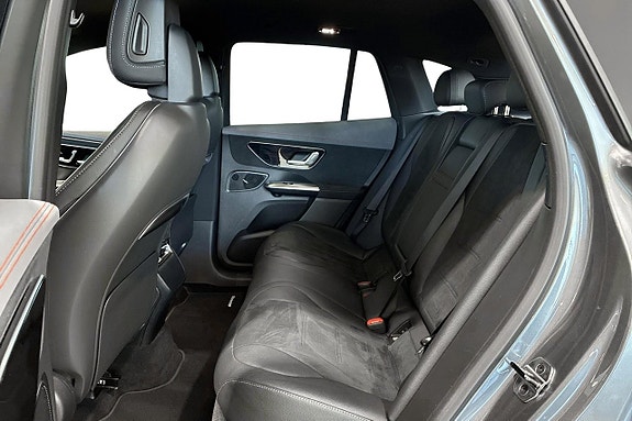 Mercedes-Benz EQE SUV 13 of 16