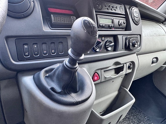 Renault Master 18 of 20