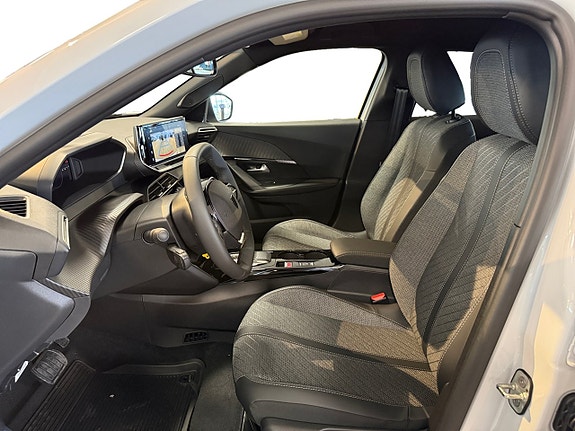 Peugeot 2008 10 of 12