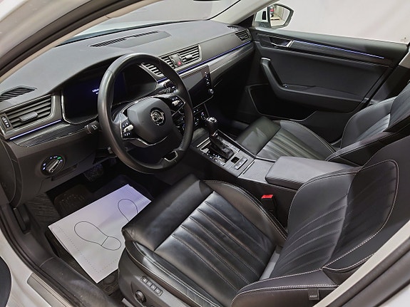 Skoda Superb 7 of 18