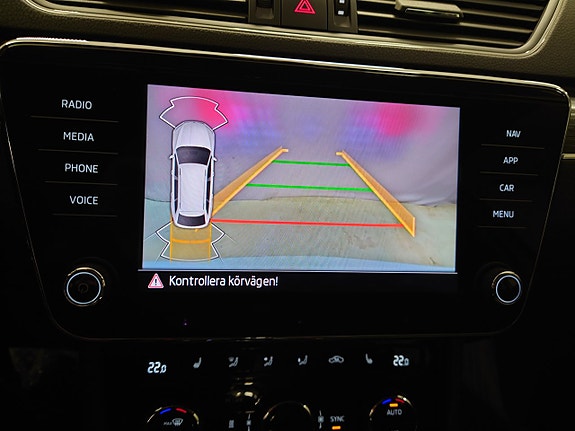 Skoda Superb 18 of 18