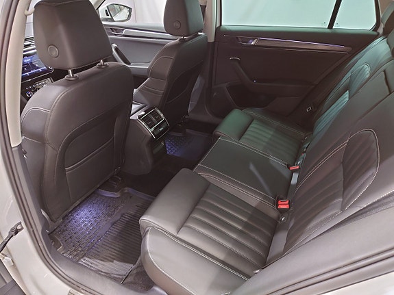 Skoda Superb 11 of 18