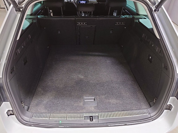 Skoda Superb 13 of 18