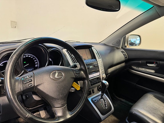 Lexus RX400h 16 of 22