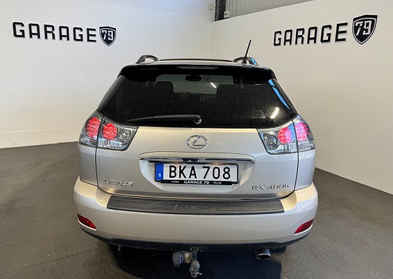 Lexus RX400h 8 of 22