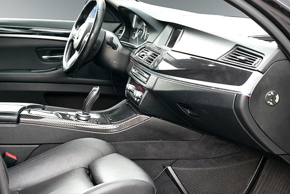 BMW 520d 13 of 14
