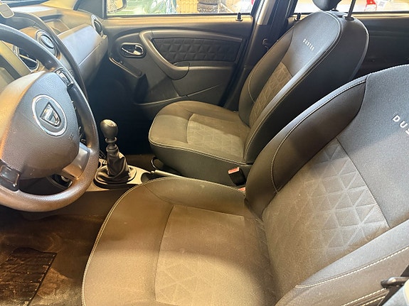 Dacia Duster 10 of 10