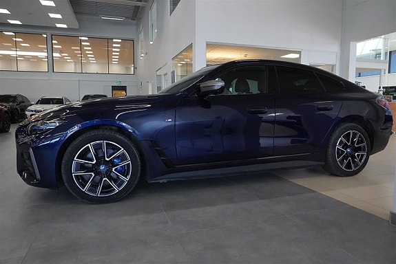 BMW i4 3 of 5