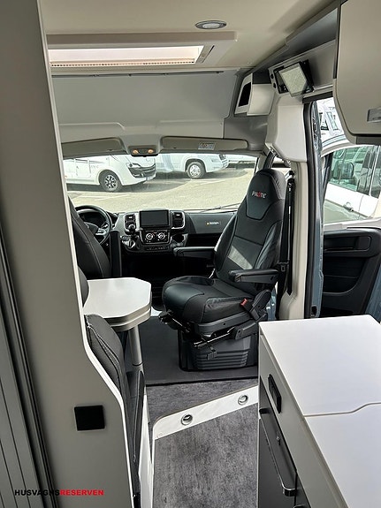 Pilote Van 630 J Premium 17 of 25