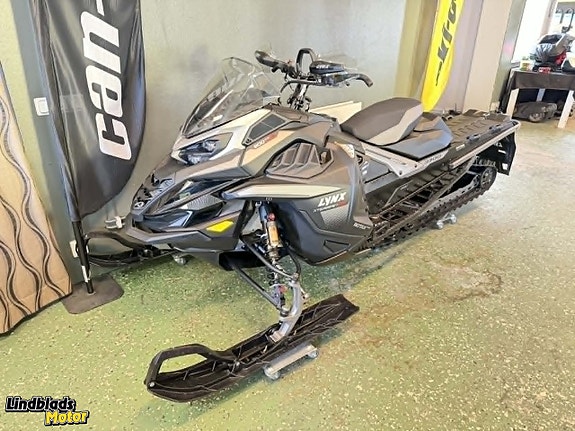 Lynx XTERRAIN RE 3700 900 ACE Turbo R -25 m. 10.25"