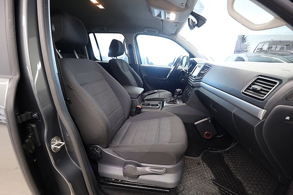 Volkswagen Amarok 12 of 19