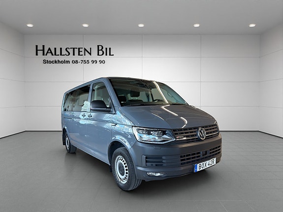 Volkswagen Caravelle 4 of 5
