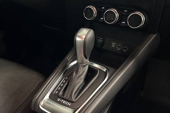 Renault Captur 14 of 17