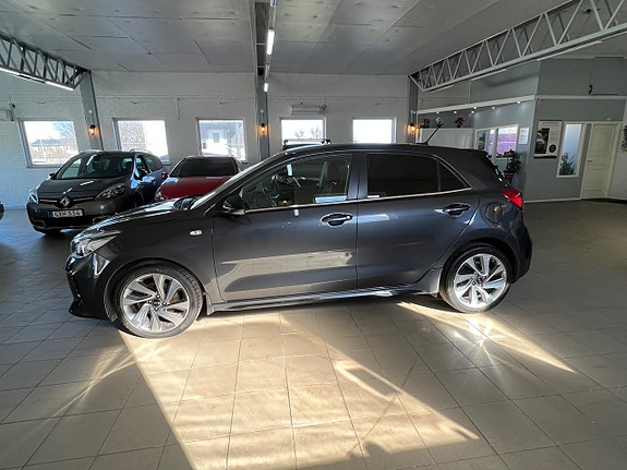 Kia Rio 4 of 5