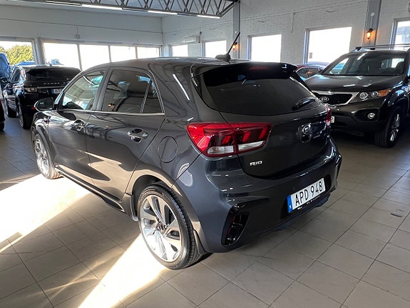 Kia Rio 5 of 5