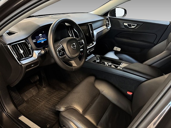 Volvo V60 Cross Country 11 of 19
