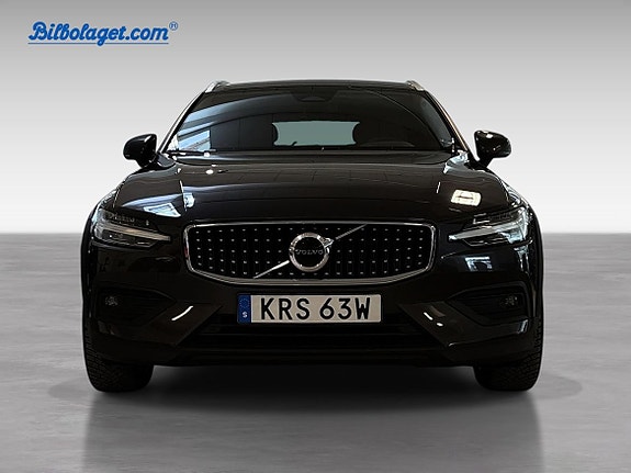 Volvo V60 Cross Country 3 of 19