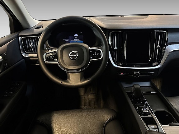 Volvo V60 Cross Country 14 of 19