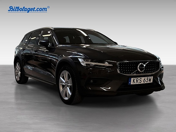 Volvo V60 Cross Country 4 of 19