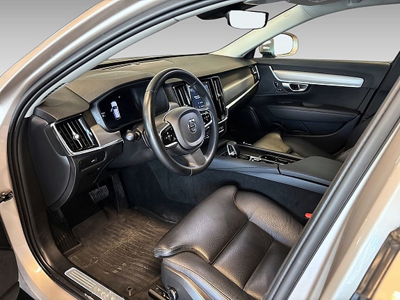 Volvo V90 Cross Country 10 of 19