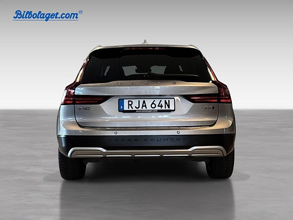 Volvo V90 Cross Country 6 of 19