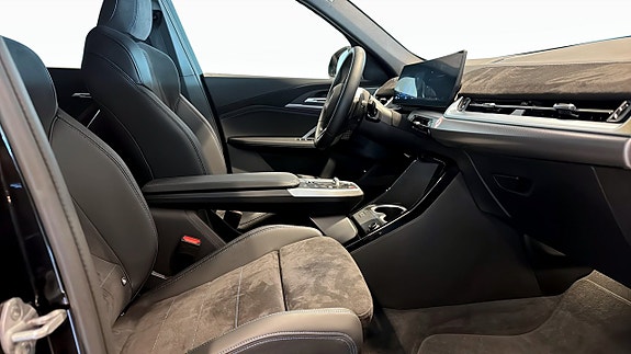 BMW X1 3 of 5